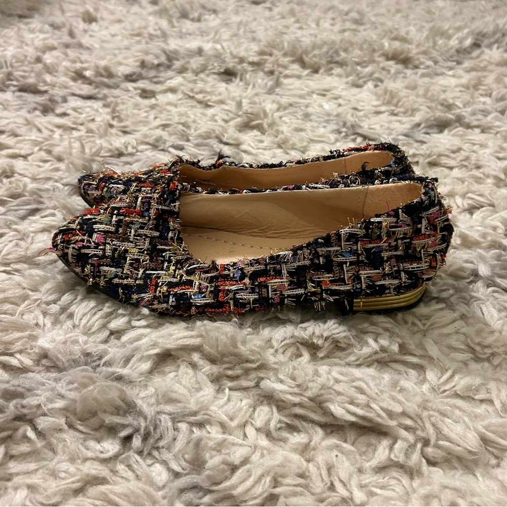 MULTICOLOR FLATS